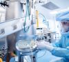 Das Mainzer Biotechnologieunternehmen Biontech hat mit Hilfe von Siemens in Rekordzeit eine bestehende Anlage in Marburg für die Produktion des Covid19-Impfstoffs umgebaut